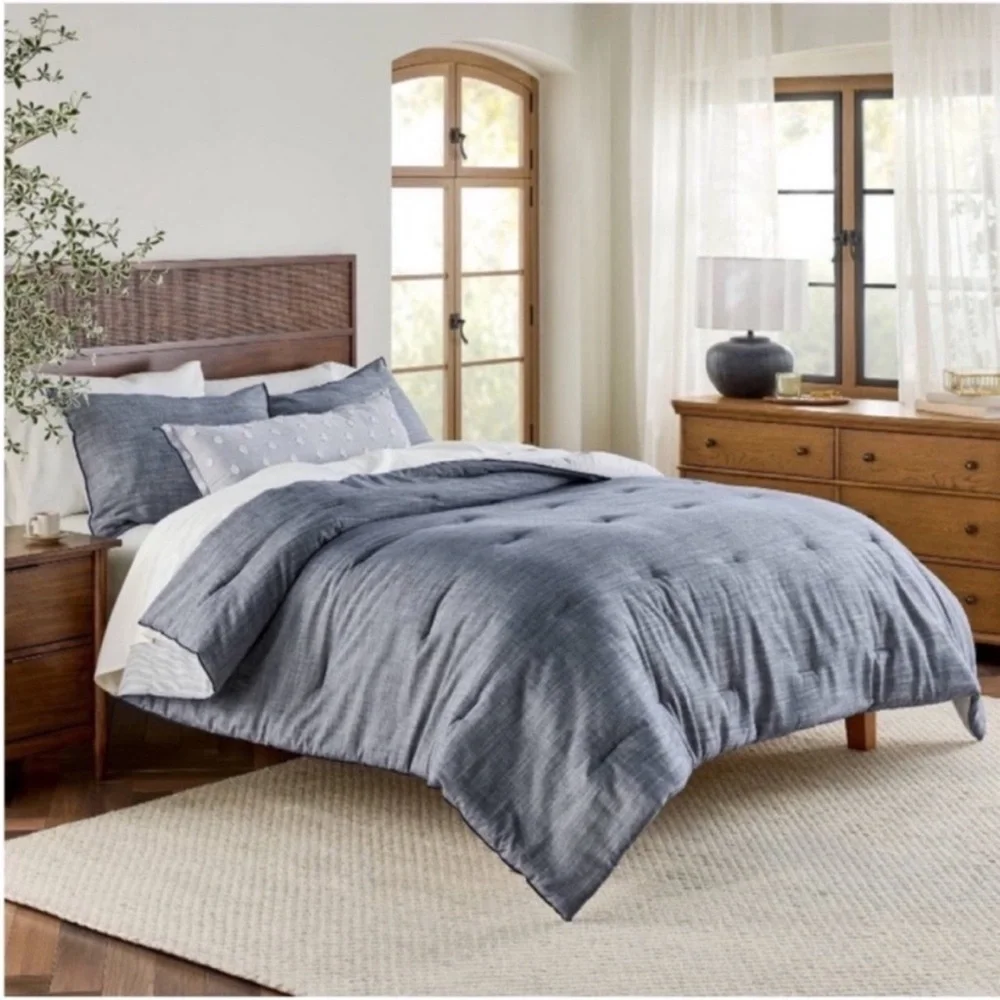 NWT 3pc KING Reversible Comforter Set W/ Shams Blue Hearth & Hand with Magnolia